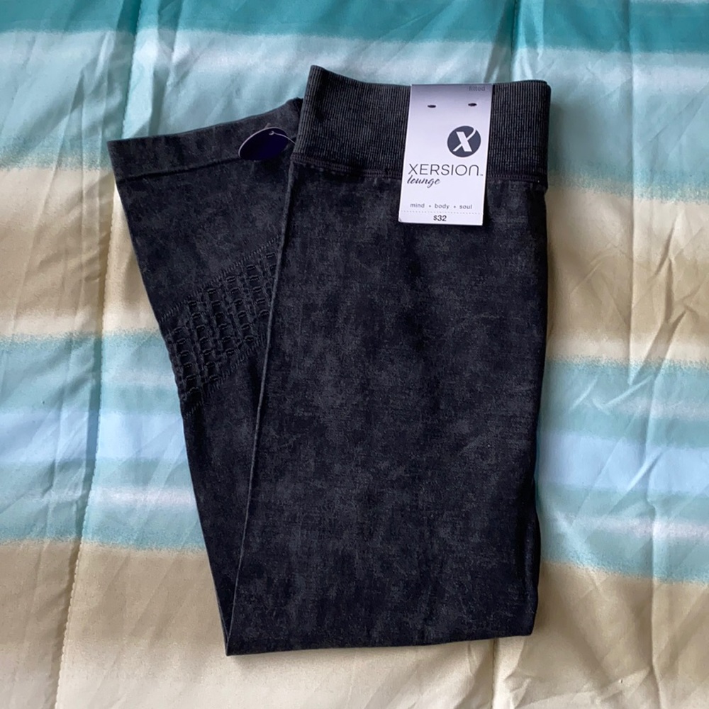 NEW⭐️ Xersion Lounge Dark Fitted Leggings